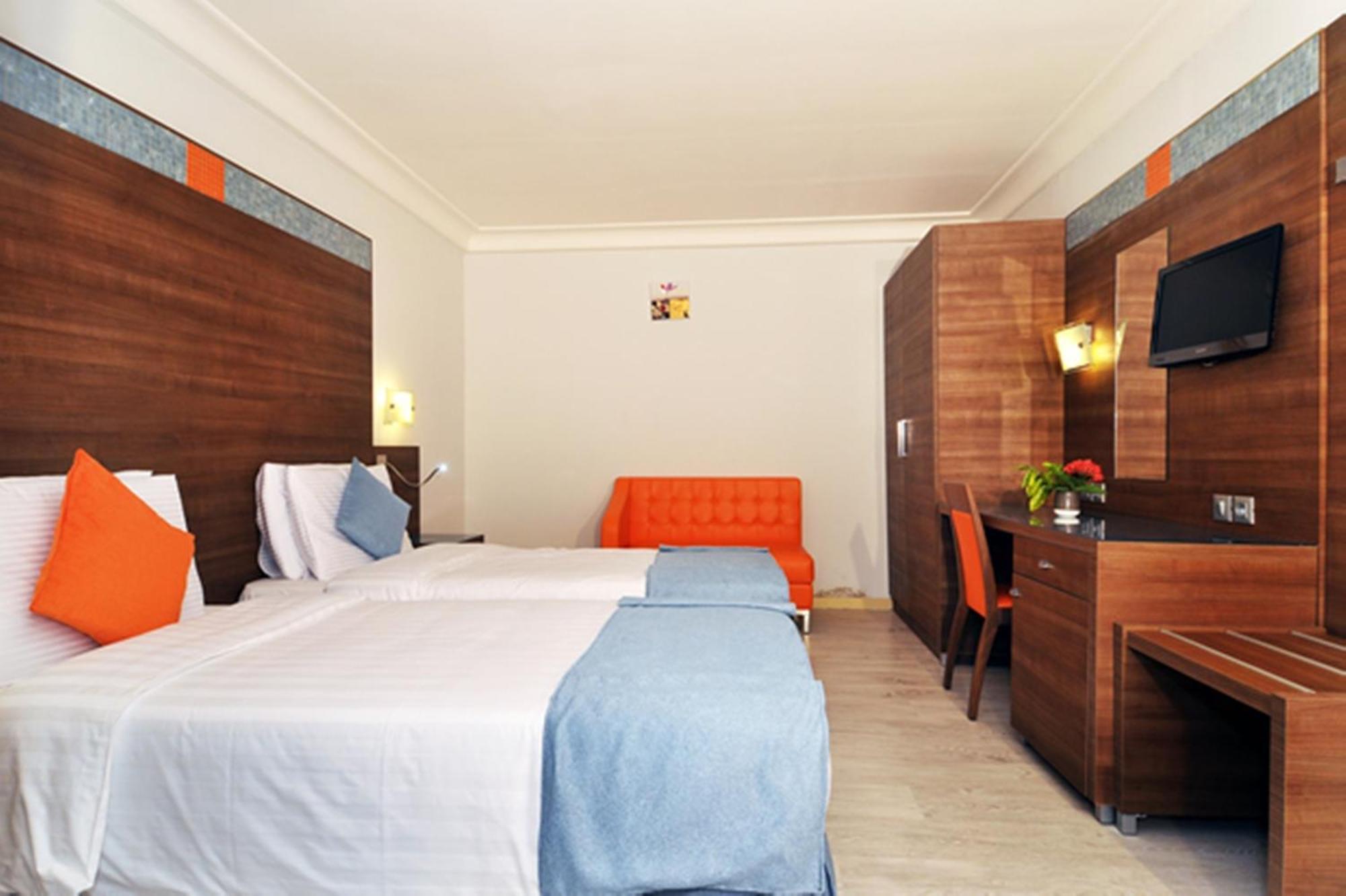 Bénin Royal Hôtel Cotonou Esterno foto