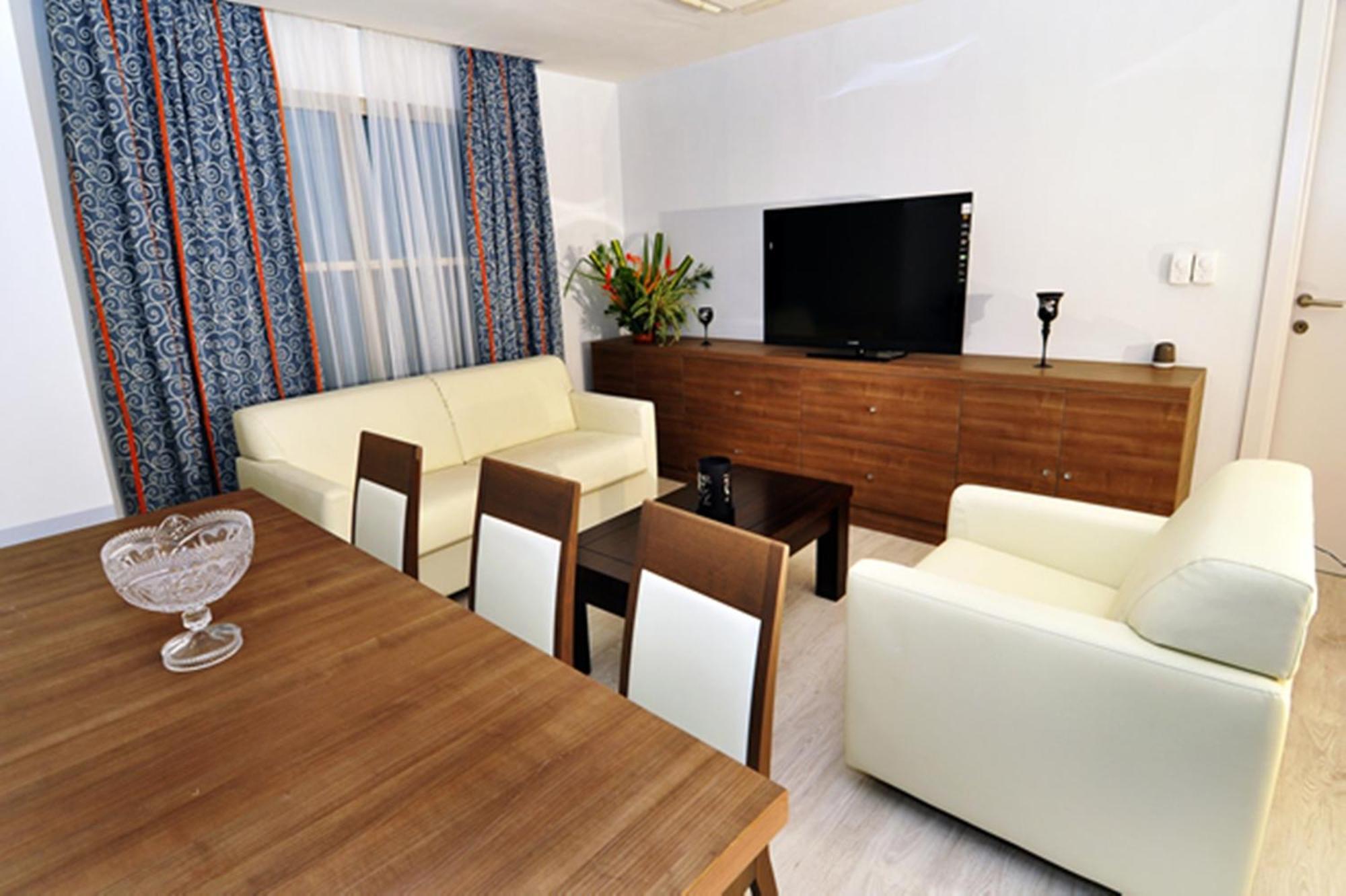 Bénin Royal Hôtel Cotonou Esterno foto