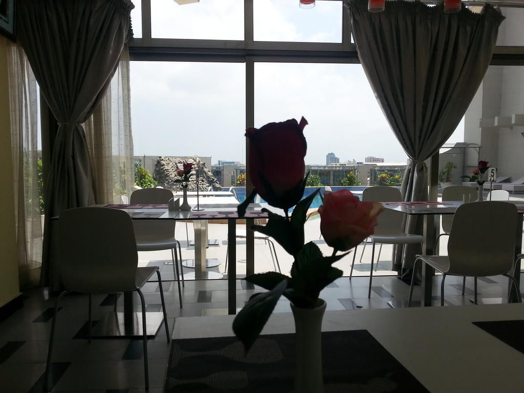 Bénin Royal Hôtel Cotonou Esterno foto