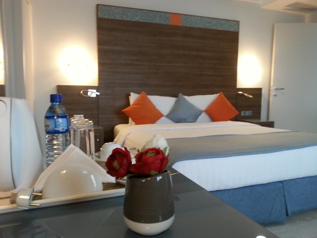 Bénin Royal Hôtel Cotonou Esterno foto