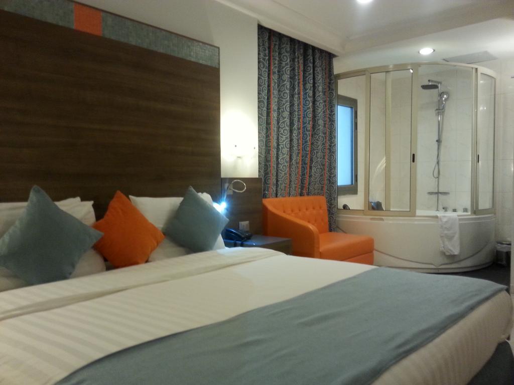 Bénin Royal Hôtel Cotonou Esterno foto