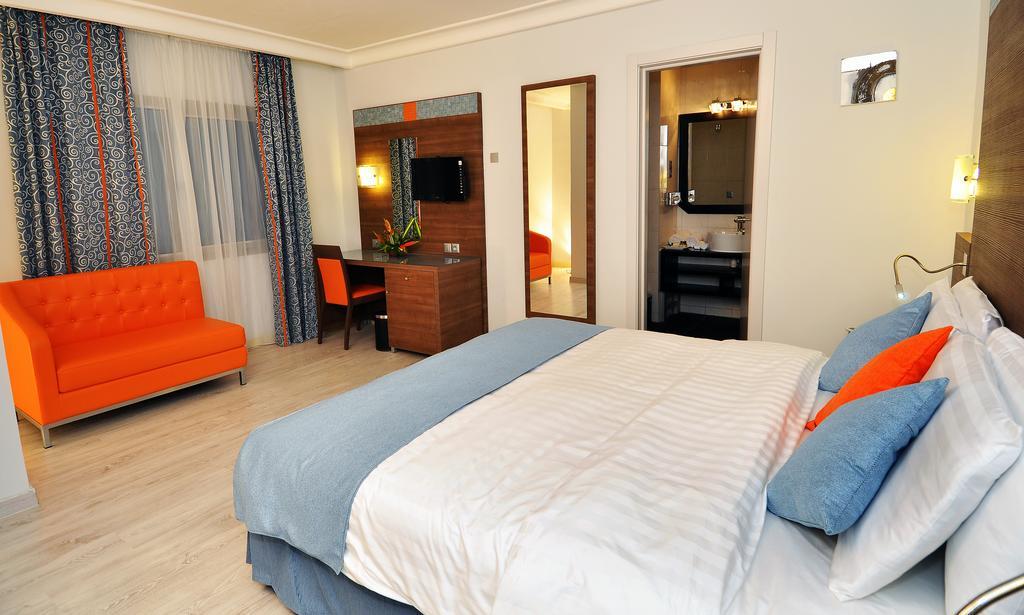 Bénin Royal Hôtel Cotonou Esterno foto